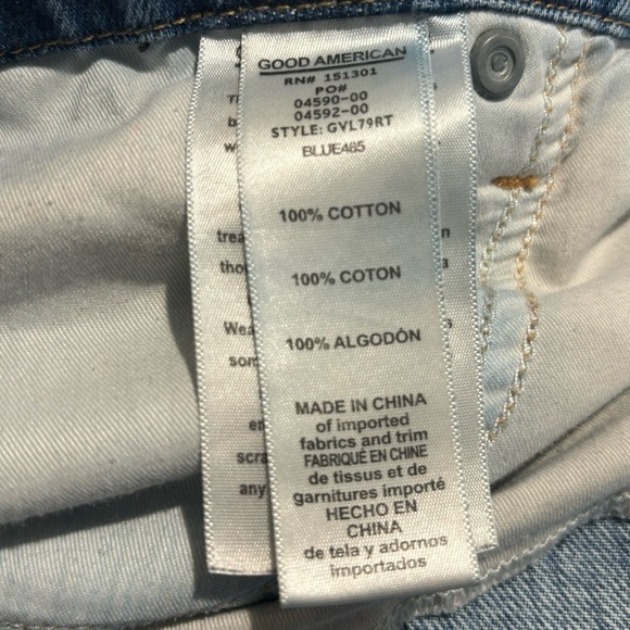 GOOD AMERICAN Sz 18 Good Vintage Mid Wash some Distressing Cropped Jeans - Picture 8 of 10